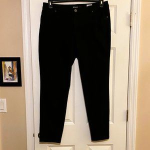 Black Style & Co Skinny Leg Jeans